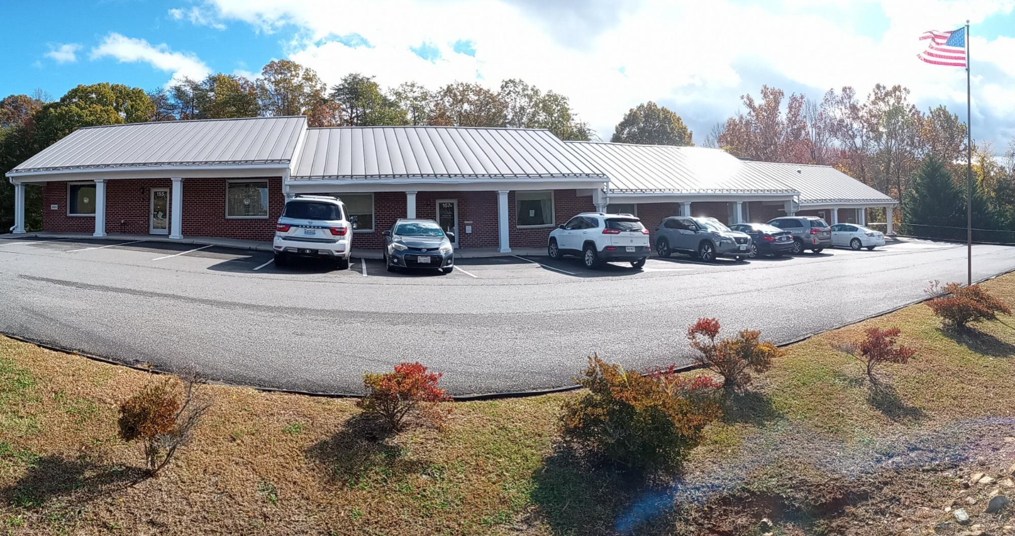 Front view of the Wall Residences office in Madison Heights